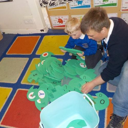 The Oakies are always busy learning inside...